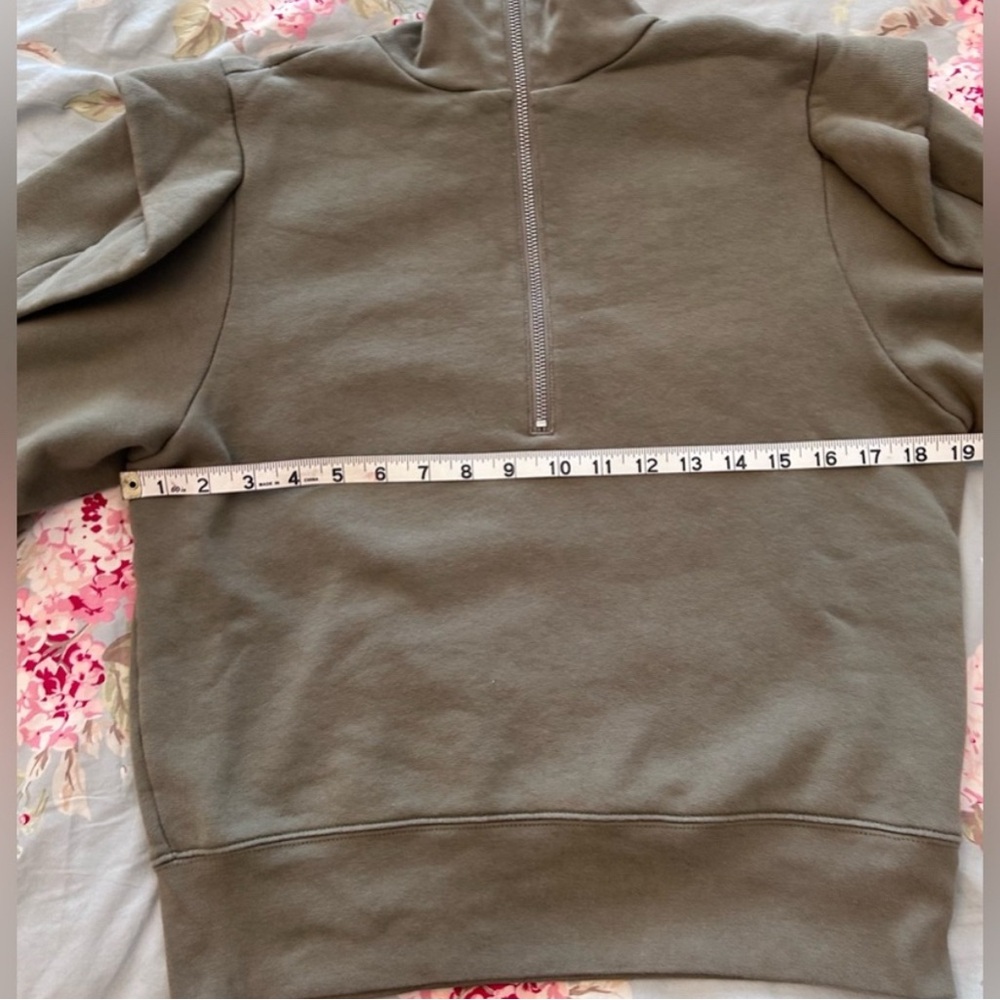 FRAME Sporty Half Zip Ruffle Shoulder Detail Sweatshirt Military Green S EUC - Picture 8 of 14